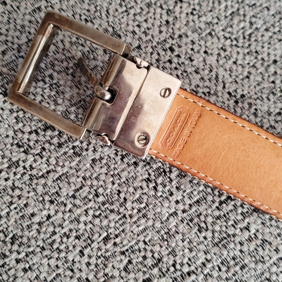 Authentic Coach signature belt - Picture 3 of 5